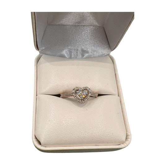 14k White Gold Natural Diamond Heart Ring