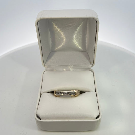 10kt White Gold Ring with Diamonds