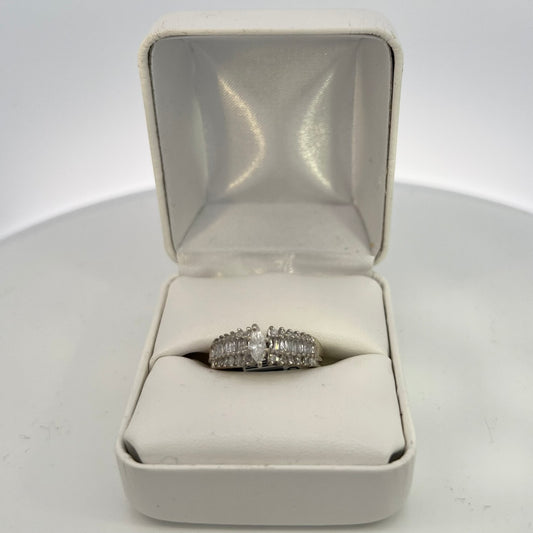 14kt White Gold Diamond Ring