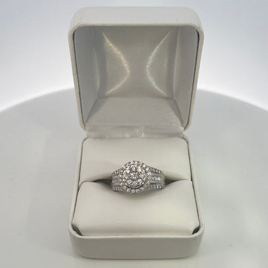 14kt White Gold Circle Diamond Ring