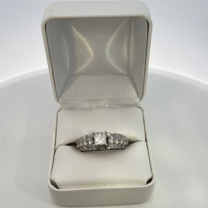 14kt White Gold Diamond Wedding Ring