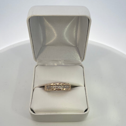 10kt Yellow Gold Ring with Diamonds